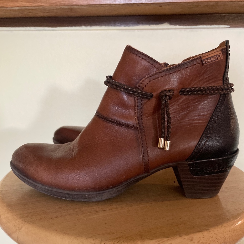 Pikolinos boots